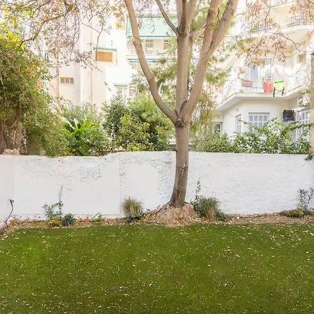 Great House W/ Private Parking-2